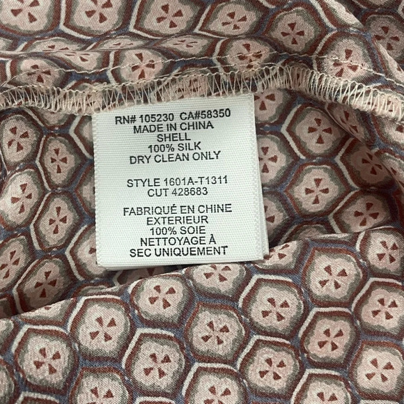 Joie Tashi 100% Silk Printed Powder Pink Short Sleeve Blouse Women’s Size Medium - Picture 7 of 9